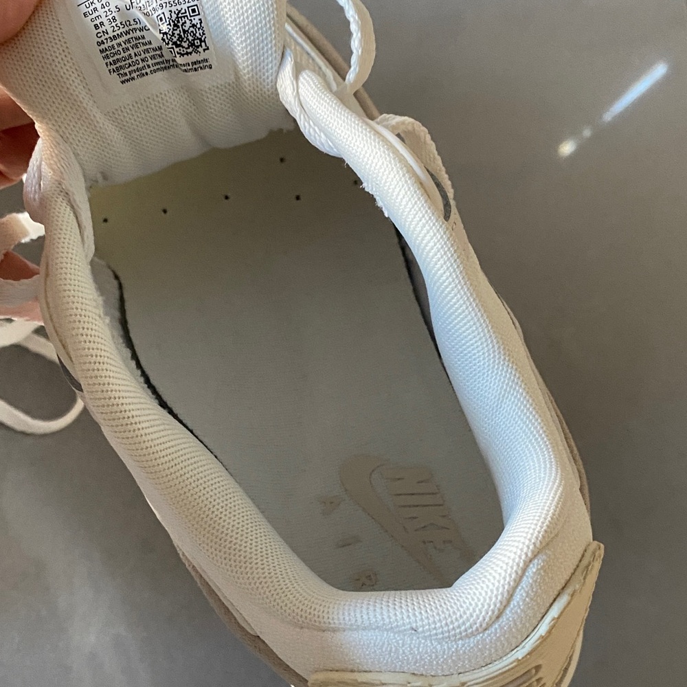 Nike Air Max Platform LIKE NEW Sneakers Athletic Street Style Bloggers 8.5 - Picture 10 of 16